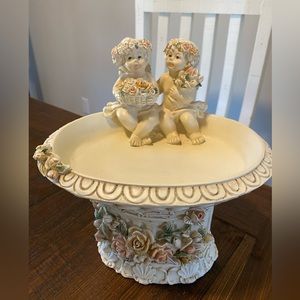 Cherub pedestal dish